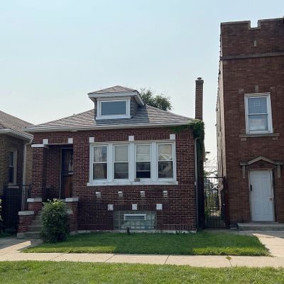 4527 W Monroe St, Chicago, IL 60624