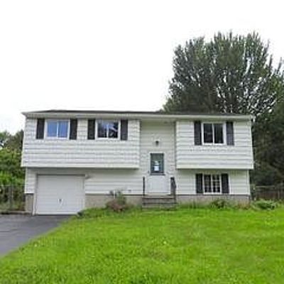 3721 Snowdrop Rd, Baldwinsville, NY 13027