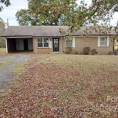 373 Brookview Rd, Statesville, NC 28625