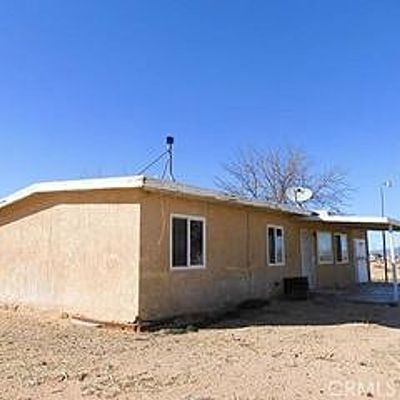 37776 Serra Rd, Hinkley, CA 92347