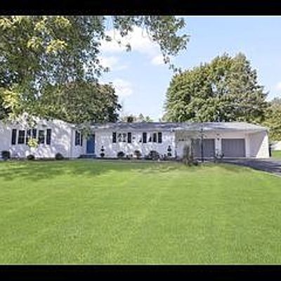 38 Murphy Dr, Cumberland, RI 02864