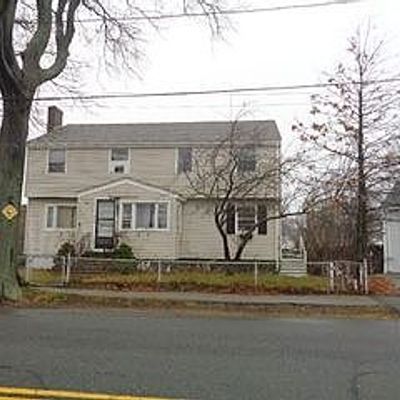 386 Fenno St, Quincy, MA 02170