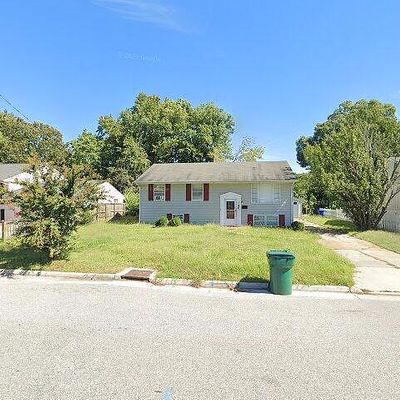 4 Tillerson Dr, Newport News, VA 23602