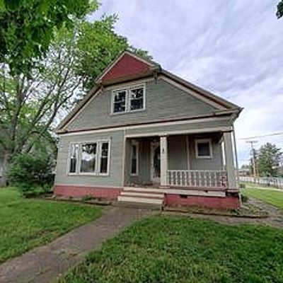 401 Carroll St, Pawnee, IL 62558