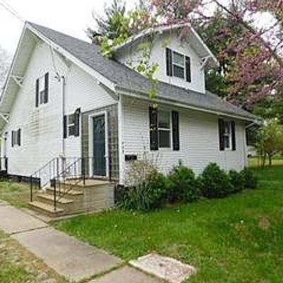 403 Shelby St, Gillespie, IL 62033