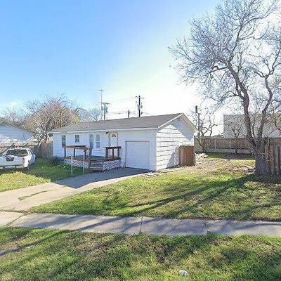 4033 Delphine St, Corpus Christi, TX 78411