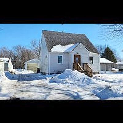 511 4 Th Ave Se, Wells, MN 56097