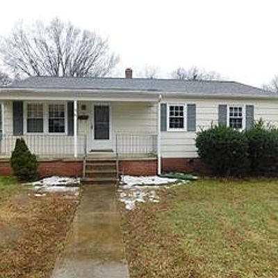 511 E 2 Nd St, Farmville, VA 23901