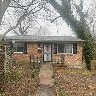 516 Clovis Ave, Capitol Heights, MD 20743