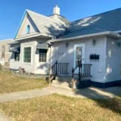 519 Valley St, Minot, ND 58701