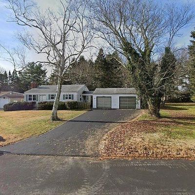 52 Brewster Rd, Milford, CT 06460