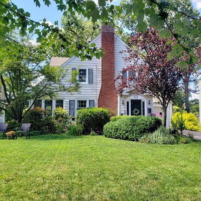 52 Van Allen Rd, Glen Rock, NJ 07452