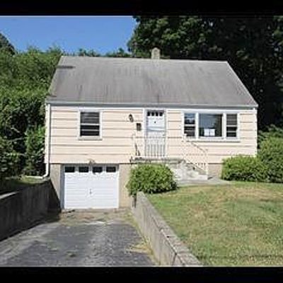 53 Pettom Rd, Norwalk, CT 06850