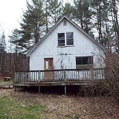 53 Stryker Rd, Topsham, VT 05076