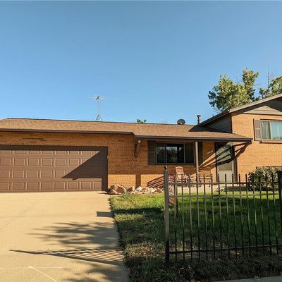 5524 Crown Blvd, Denver, CO 80239