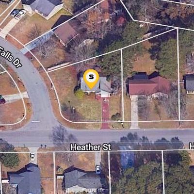 5532 Heather St, Hope Mills, NC 28348