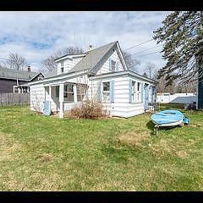 56 Kensington St, Manchester, CT 06040