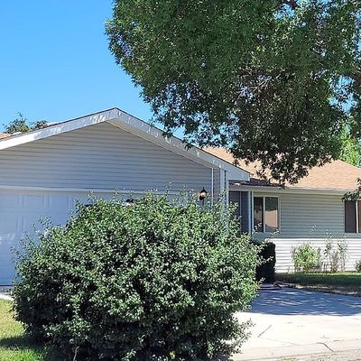 566 Jaquette Ln, Grand Junction, CO 81504