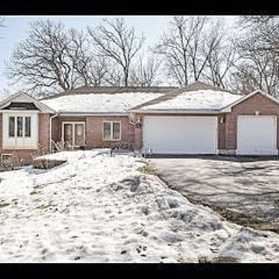 5707 Amherst Ct, Mchenry, IL 60050