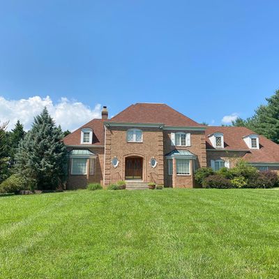 5801 Foggy Lane, Rockville, MD 20850