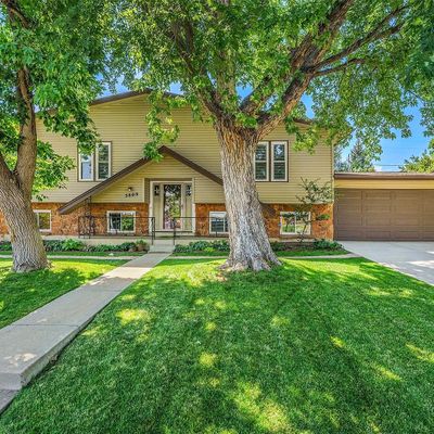 5809 Pierson St, Arvada, CO 80004