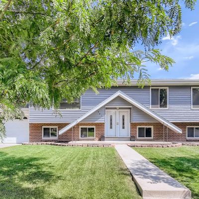 5812 Queen St, Arvada, CO 80004