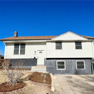 585 Sundown Ln, Denver, CO 80221