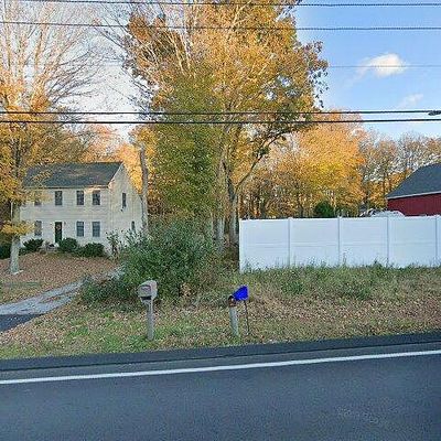 47 Winthrop Rd, Chester, CT 06412