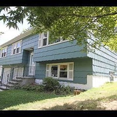 473 Woodrow Ave, Bridgeport, CT 06606