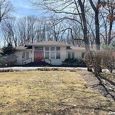 48 Holly Dr, Smithtown, NY 11787