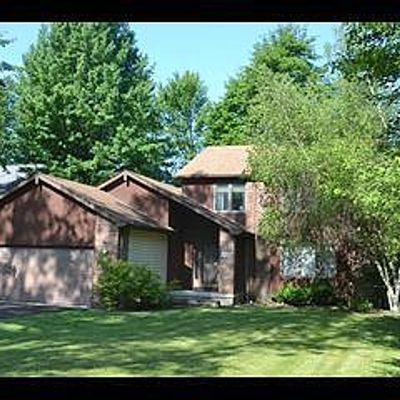 4826 Mckinley Pkwy, Hamburg, NY 14075