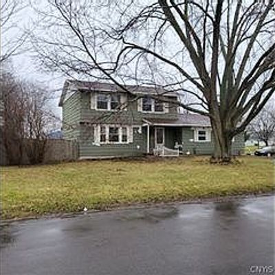 4945 Driftwood Dr, Liverpool, NY 13088