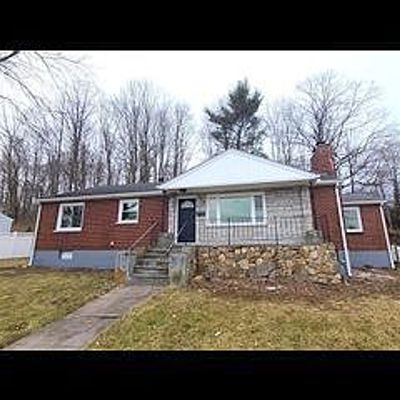 5 Allen Ave, Meriden, CT 06451