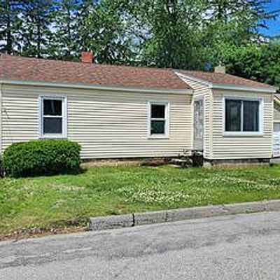 5 Davis St, Somersworth, NH 03878