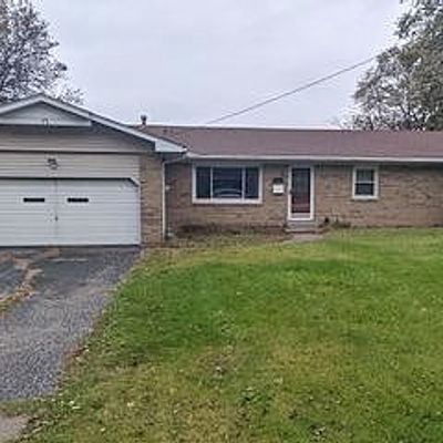 5 Saint Charles Dr, Collinsville, IL 62234