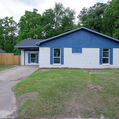 6506 Delores Cir, Moss Point, MS 39563