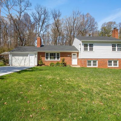 6506 Panorama Dr, Sykesville, MD 21784