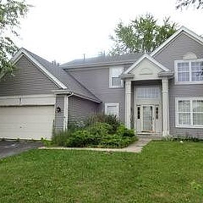 671 N Autumn Cir, Lindenhurst, IL 60046