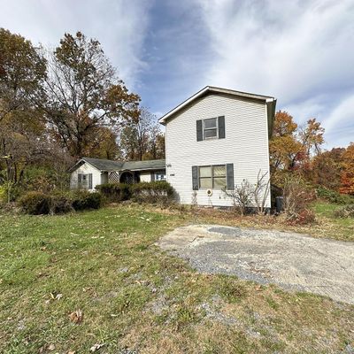 671 Pine Ridge Dr, Front Royal, VA 22630