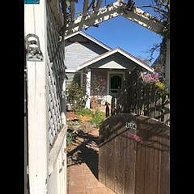 674 Edwards St, Crockett, CA 94525