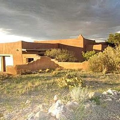 68 Overlook Dr, Placitas, NM 87043