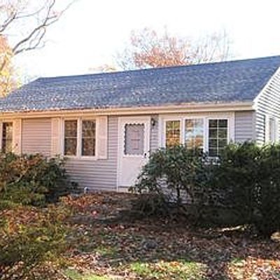 7 Anchorage Rd, Niantic, CT 06357