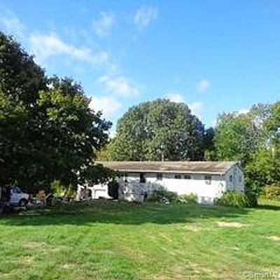 7 Marlin Dr, Waterford, CT 06385