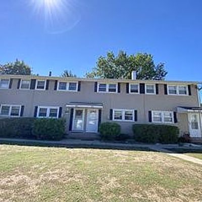 70 Honeysuckle Dr #70, Chicopee, MA 01022