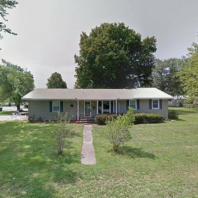 700 Doty Ave, Centralia, MO 65240