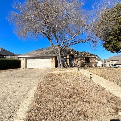 700 Honeysuckle Cir, Harker Heights, TX 76548