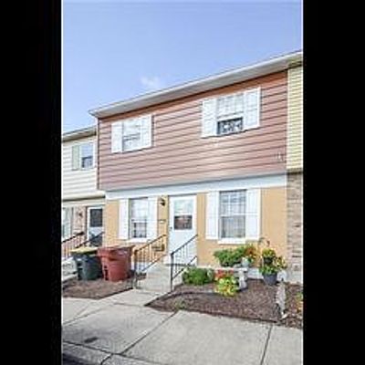 703 Pennsylvania St, Whitehall, PA 18052