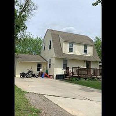 704 E Elm Ave, Olivia, MN 56277