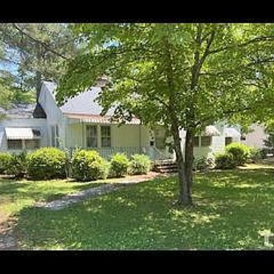 709 S Main St, Red Springs, NC 28377