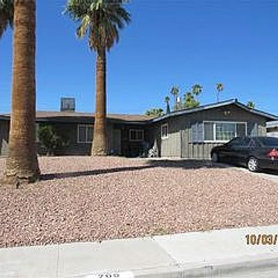 709 Twin Lakes Dr, Las Vegas, NV 89107